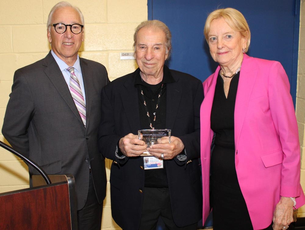 featured image for St. Vincent’s Hospital Westchester Honors Volunteers at Annual Awards Luncheon post